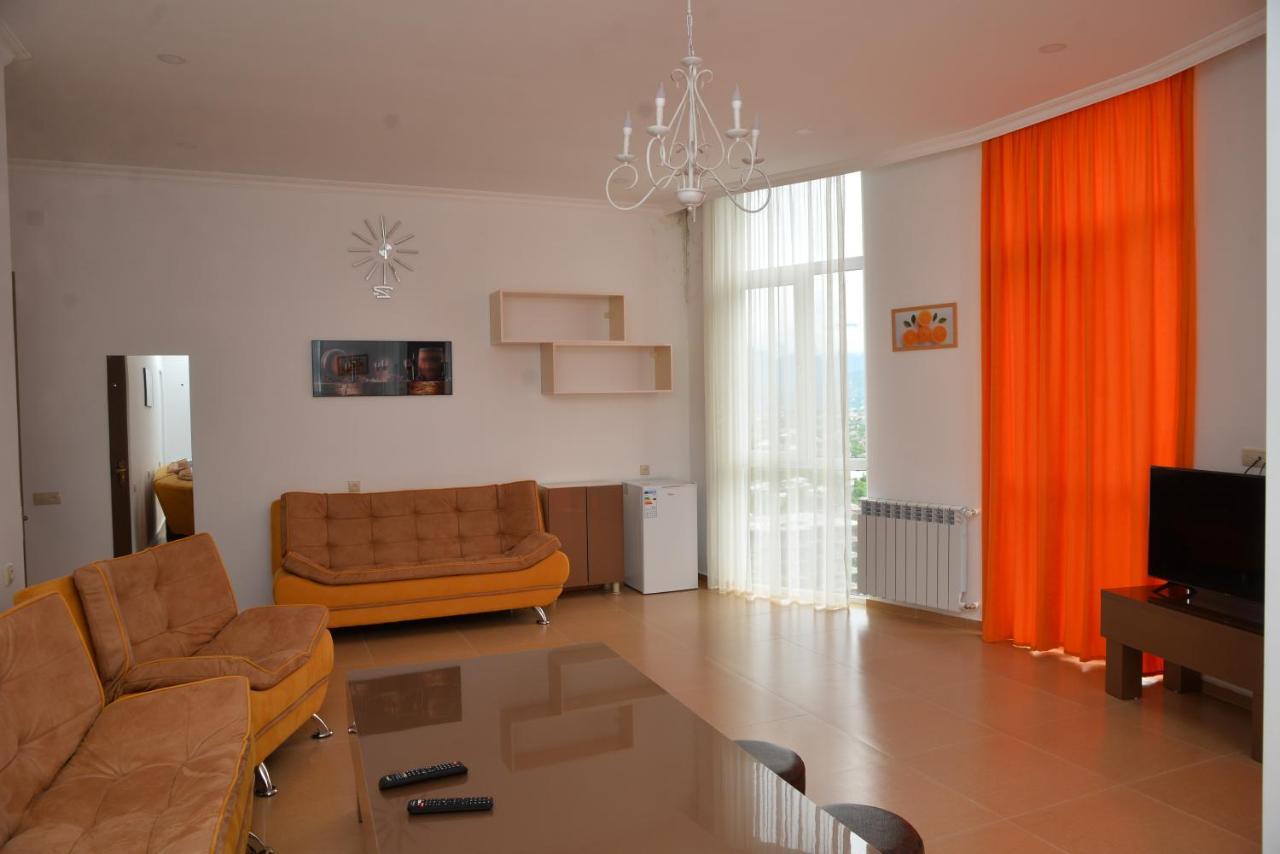 Orange Home Hotel Batumi Exteriér fotografie