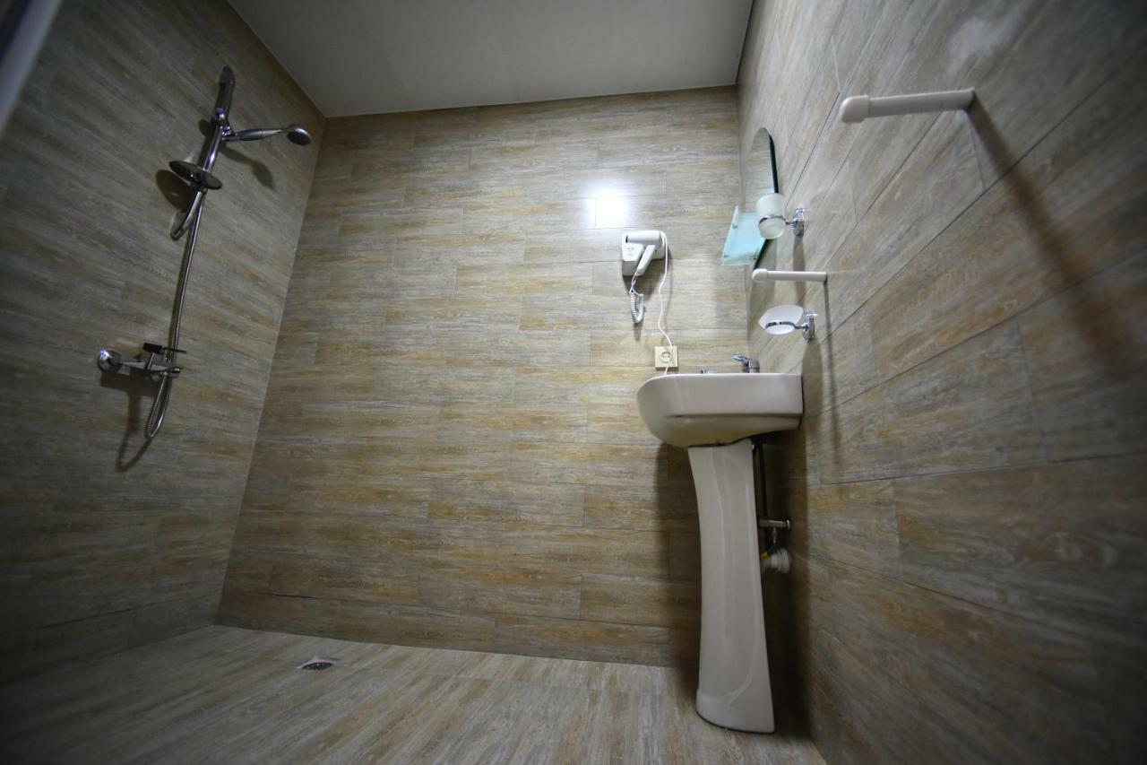 Orange Home Hotel Batumi Exteriér fotografie
